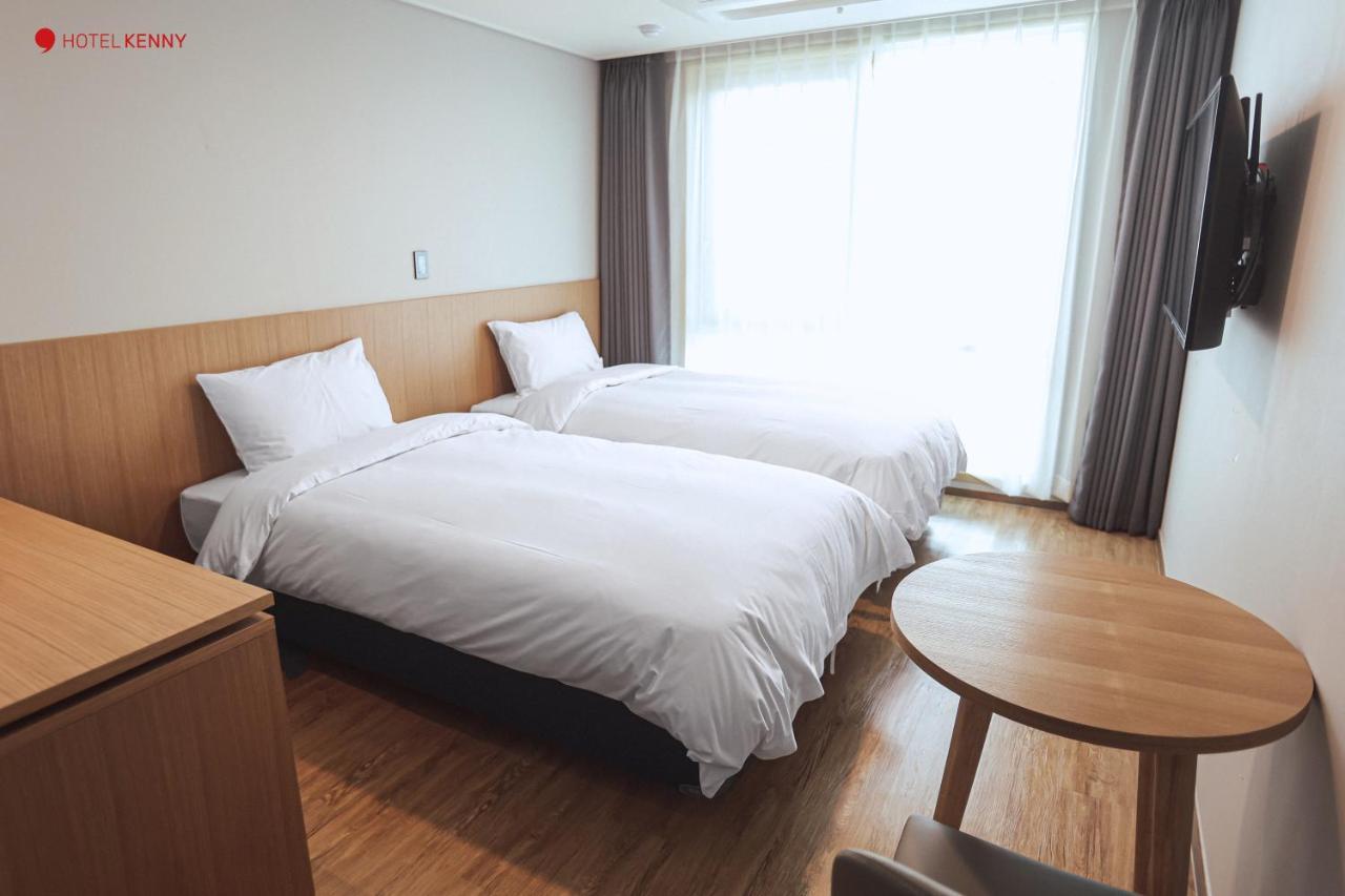 Hotel Kenny Yeosu Eksteriør billede