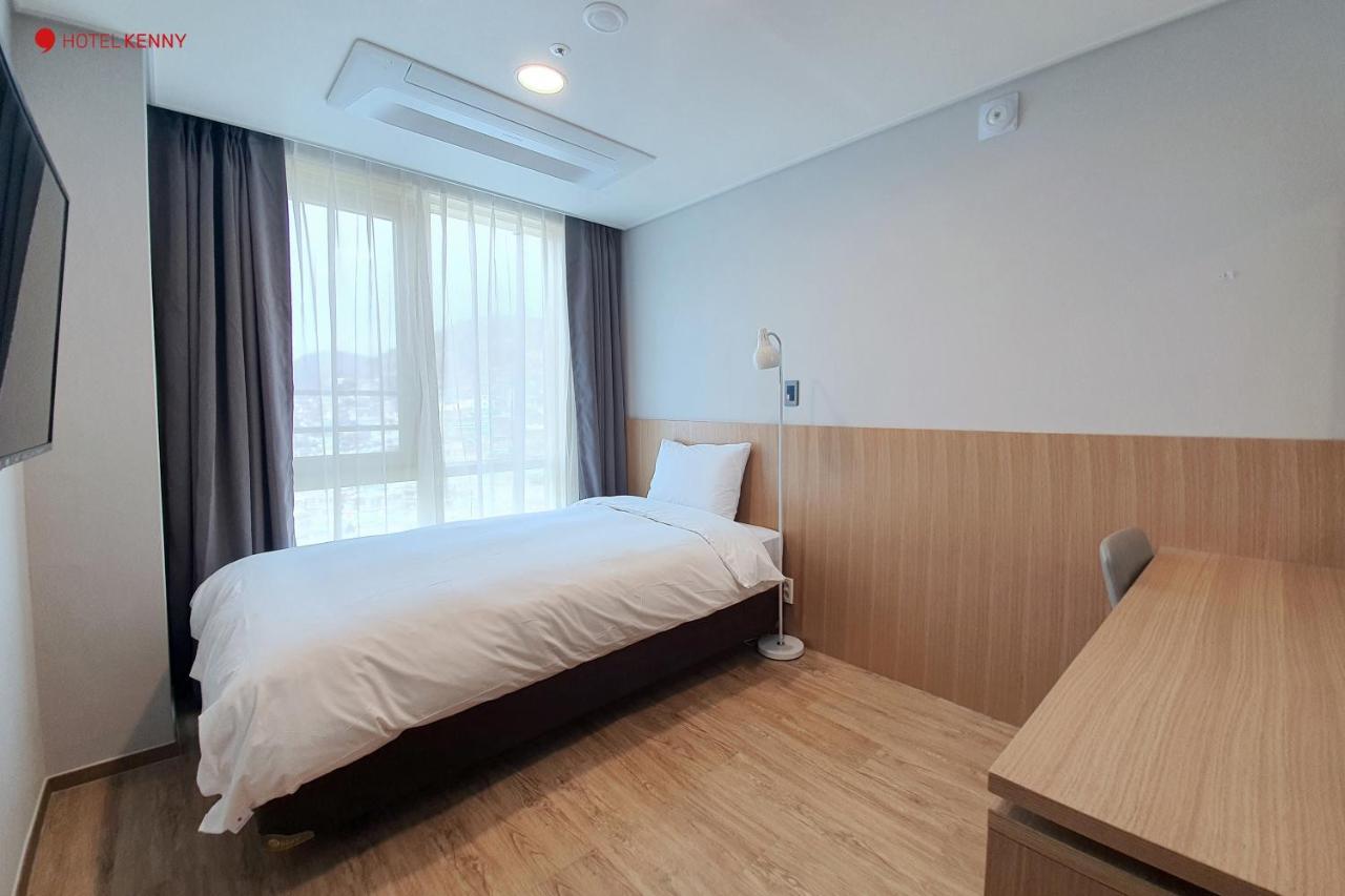 Hotel Kenny Yeosu Eksteriør billede
