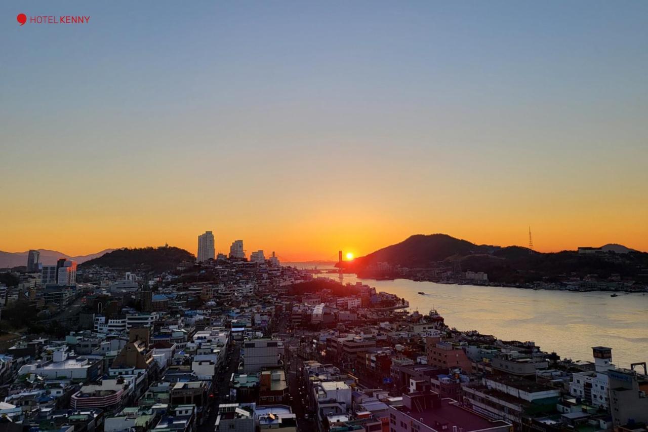 Hotel Kenny Yeosu Eksteriør billede